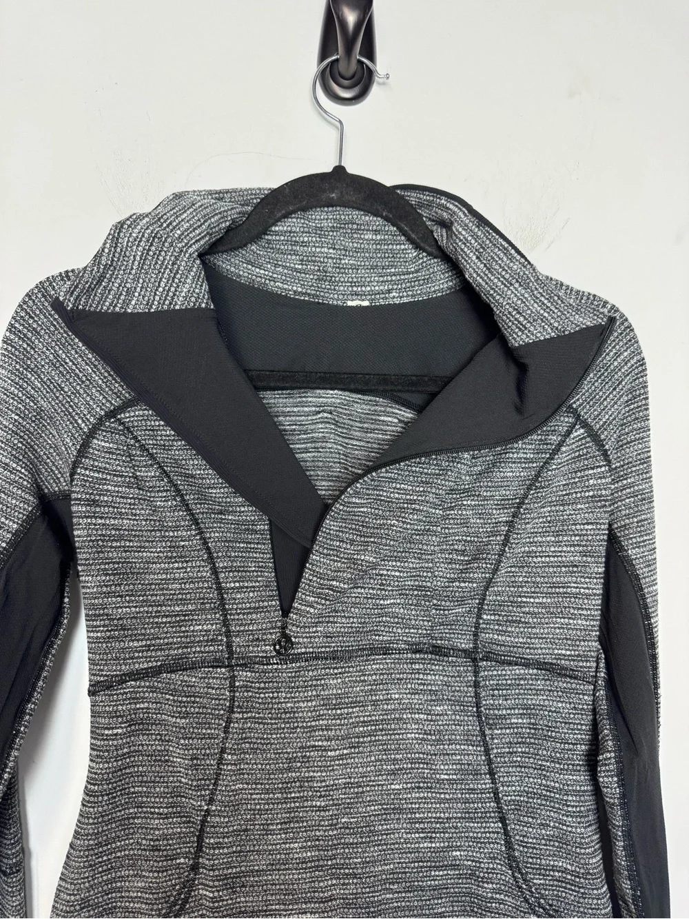 Lululemon Base Runner 1/2 Zip 6